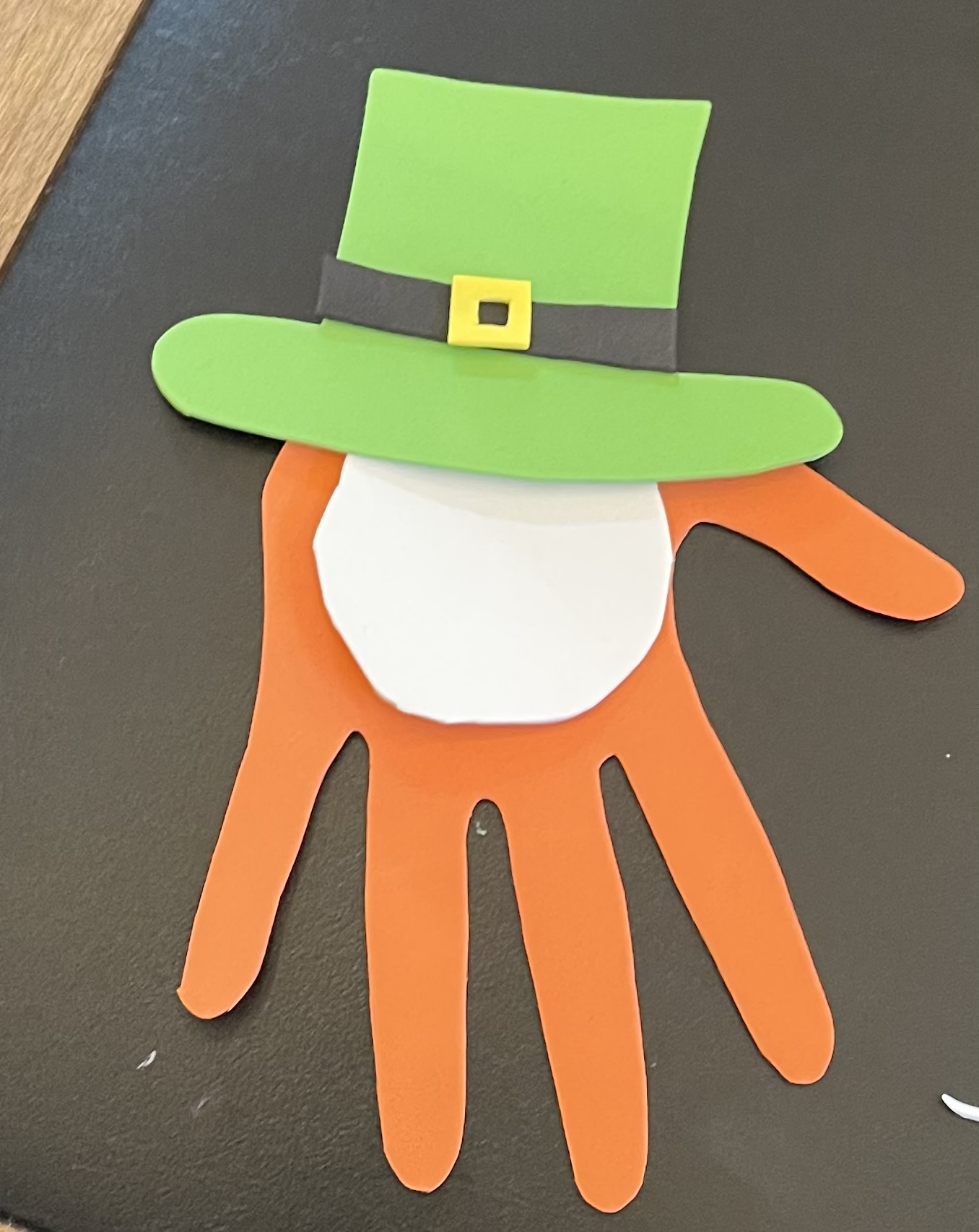 Happy St. Patrick’s Day: Hand Print Leprechaun – Daily Cup of Kim